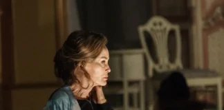 Jessica Lange nel film La magnifica Lillian Hall.