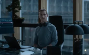 The Social: Il prezzo della verità, trailer e poster dell’atteso film di Aaron Sorkin Jeremy Strong nel film The Social: Il prezzo della verità.
