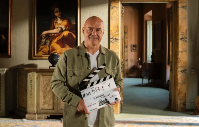 Luca Zingaretti sul set della serie Il Metodo Paraldi.