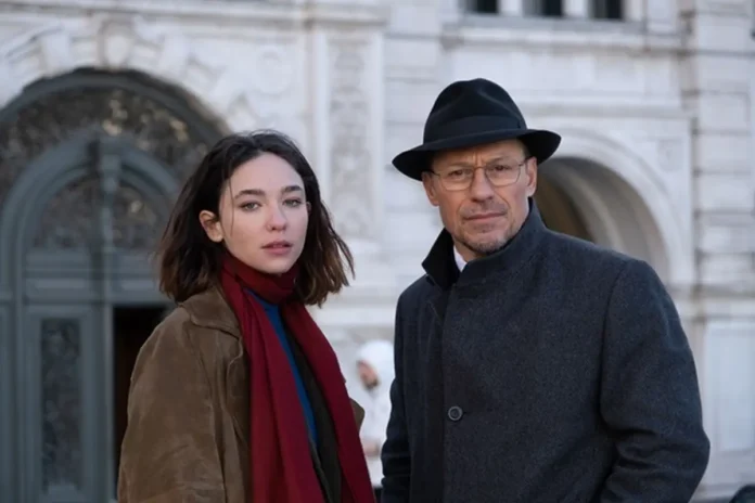 Matilda De Angelis e Stefano Accorsi nel thriller La lezione.