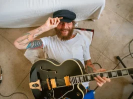 Jovanotti nel documentario Lorenzo – L'incredibile avventura di Jovanotti.