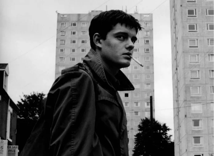 Mubi.luglio.2026.cover Sam Riley nel film Control.