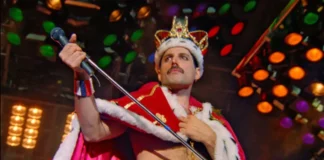 Freddie Mercury nel concerto Queen Budapest.