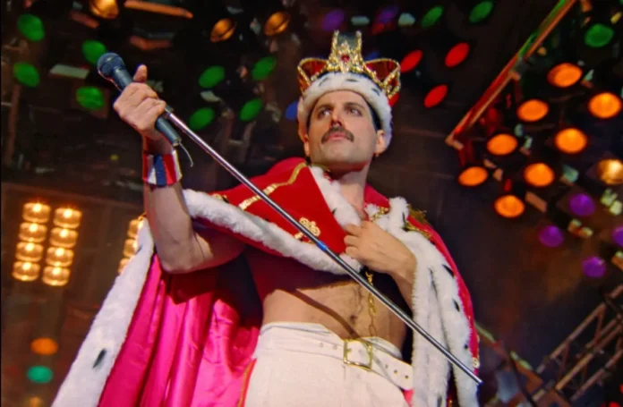 Queen.budapest.cover Freddie Mercury nel concerto Queen Budapest.