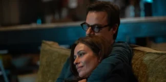 Claudia Pandolfi e Lino Musella nel film Il rumore delle cose nuove.