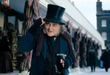 Johnny Depp nel film Scrooge e gli spiriti del Natale.