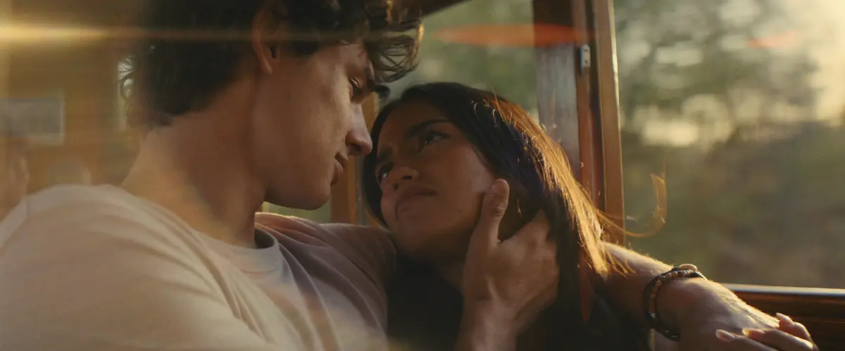 Fernando_Lindez_e Maia_Reficco nel film The Last Sunrise.