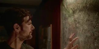 Adam Scott nel thriller L'uomo dei sussurri.