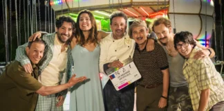 Leonardo Pieraccioni e i protagonisti del film Un weekend artificiale.