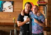Brothers: il trailer ufficiale della nuova comedy con Matthew McConaughey e Woody Harrelson Matthew McConaughey e Woody Harrelson nella serie Brothers.