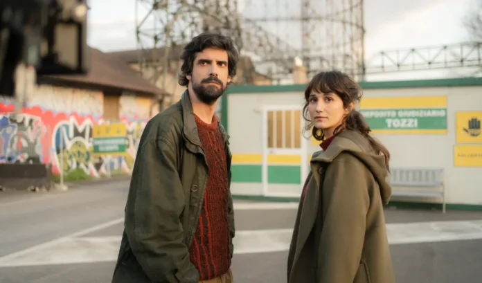 Francesco Carril e Linda Caridi nel film Dov'è la Fiesta?