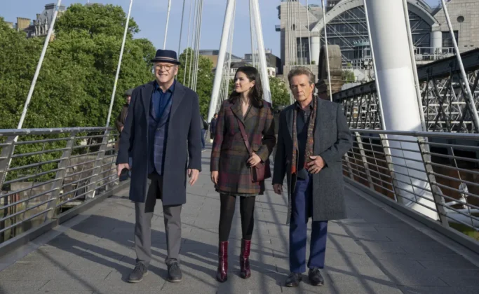 Steve Martin, Martin Short e Selena Gomez in Only Murders in London.