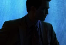 Primetime, Robert Pattinson nel film che svela il potere dei media: il teaser trailer Robert Pattinson nel film Primetime.