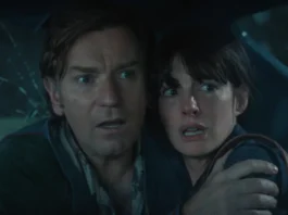 Anne Hathaway ed Ewan McGregor nel film La fine di Oak Street.