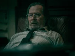 Gary Oldman nella stagione 6 della serie Apple TV Slow Horses.