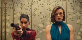 Keira Knightley nella stagione 2 della serie Netflix Black Doves.