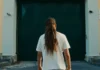 Sayf entra nel carcere di Chiavari: la musica diventa libertà nel documentario Il cielo in una stanza Il rapper Sayf nel documentario Il cielo in una stanza.