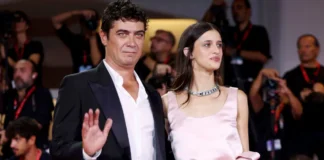 Riccardo Scamarcio, e Benedetta Porcaroli a Venezia 83 per presentare l'audible Dracula.