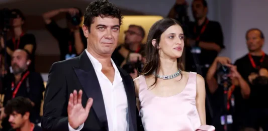 Dracula, Riccardo Scamarcio e Benedetta Porcaroli protagonisti della nuova serie audio Audible Riccardo Scamarcio, e Benedetta Porcaroli a Venezia 83 per presentare l'audible Dracula.