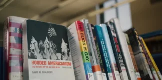 Una scena dal documentario Libri Proibiti – The Librarians.