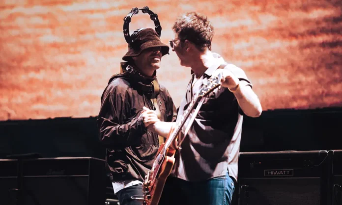Una scena dal documentario Oasis: Don’t Look Back in Anger.