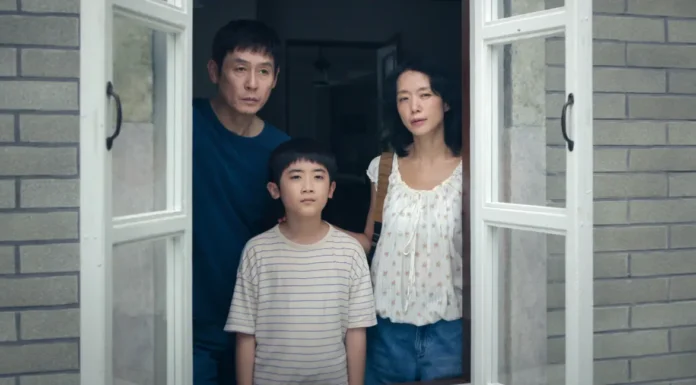 In foto i protagonisti del film Netflix Possible Love.