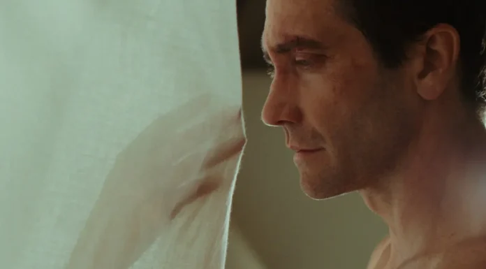 Rimani ancora: Jake Gyllenhaal nel teaser trailer del nuovo film di M. Night Shyamalan Jake Gyllenhaal nel film Rimani ancora.