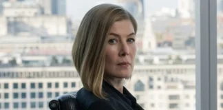 Rosamund Pike nel film Wife & Dog.