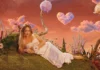 Hilary Duff entra nel mondo del Dr. Seuss: ascolta CATastrophe, il brano de Il gatto col cappello La cantante Hilary Duff nel video del brano CATastrophe.