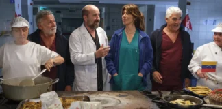 Francesco Paolantoni, Antonio Albanese, Virginia Raffaele e Biagio Izzo nel film Salute!