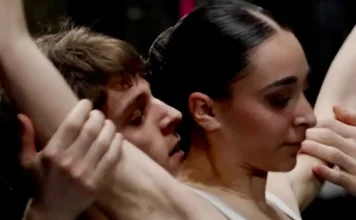 I sogni e le sfide dei giovani ballerini tornano su RaiPlay: arriva Scuola di Danza 3 La key-art della serie RaiPlay Scuola di danza.