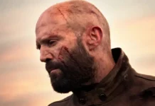 Jason Statham nel film The Beekeeper 2.