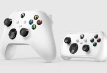 In foto il nuovo Xbox Nano Controller e il controller classico di Xbox Series X.